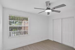 11451 Lakeview Dr, Coral Springs, FL 33071 - Photo 25