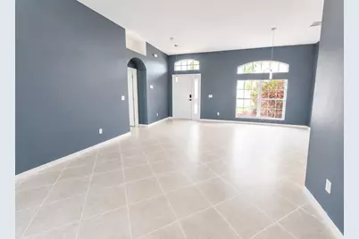 2811 Serenity Circle S, Fort Pierce, FL 34981 - Photo 5
