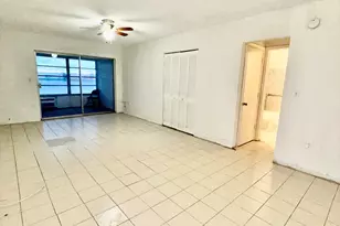 300 NE 191st St, Miami, FL 33179 - Photo 3