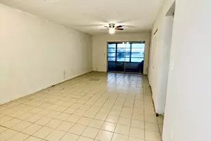 300 NE 191st St, Miami, FL 33179 - Photo 5