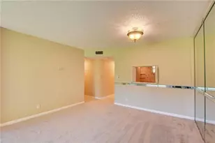 8735 Ramblewood Dr, Coral Springs, FL 33071 - Photo 9