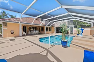 2001 Cypress Ave, Fort Pierce, FL 34949 - Photo 1