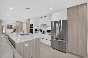 403 Bridgewood Ct, Boca Raton, FL 33434 - Photo 17
