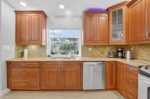 10305 Crosswind Rd, Boca Raton, FL 33498 - Photo 15
