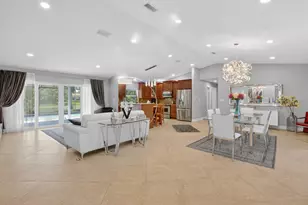10305 Crosswind Rd, Boca Raton, FL 33498 - Photo 5