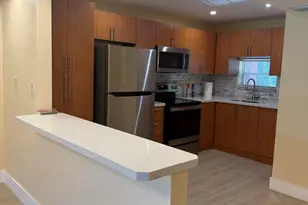 830 S Hollybrook Dr, Pembroke Pines, FL 33025 - Photo 3