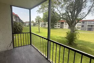 830 S Hollybrook Dr, Pembroke Pines, FL 33025 - Photo 9
