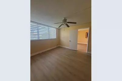 830 S Hollybrook Drive #204, Pembroke Pines, FL 33025 - Photo 13