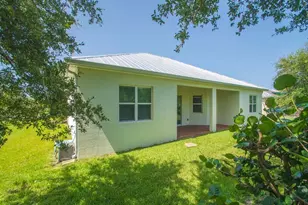 2545 St Lucia Cir, Vero Beach, FL 32967 - Photo 25