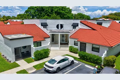 223 NW 36th Avenue, Deerfield Beach, FL 33442 - Photo 1