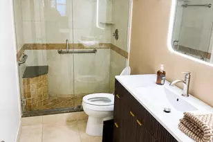 1505 N Riverside Dr, Pompano Beach, FL 33062 - Photo 9