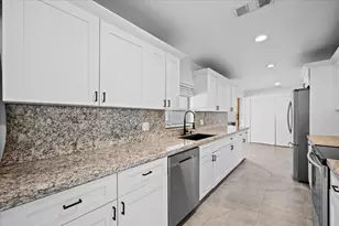 3130 Capri Rd, Palm Beach Gardens, FL 33410 - Photo 5
