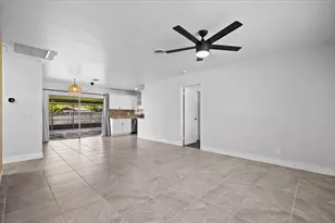 3130 Capri Rd, Palm Beach Gardens, FL 33410 - Photo 9