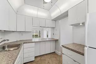 1427 E Hillsboro Blvd, Deerfield Beach, FL 33441 - Photo 13