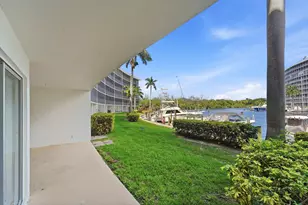 1427 E Hillsboro Blvd, Deerfield Beach, FL 33441 - Photo 21