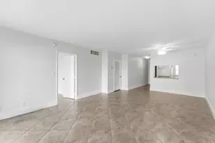 1427 E Hillsboro Blvd, Deerfield Beach, FL 33441 - Photo 13