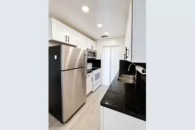 130 NW 57th Street #1, Oakland Park, FL 33309 - Photo 5