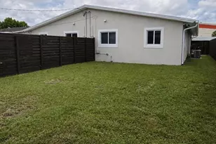 130 NW 57th St, Oakland Park, FL 33309 - Photo 15