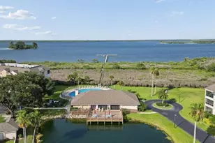 6287 N Mirror Lake Dr, Sebastian, FL 32958 - Photo 29