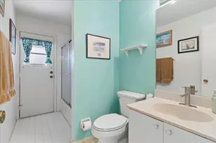 6287 N Mirror Lake Dr, Sebastian, FL 32958 - Photo 23