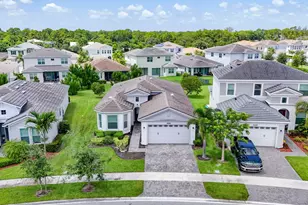 16293 Melogold Dr, The Acreage, FL 33470 - Photo 59