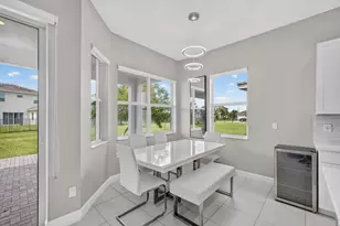 16293 Melogold Dr, The Acreage, FL 33470 - Photo 15