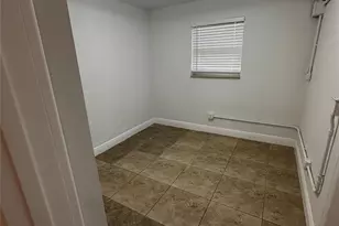 230 NE 21st St, Boca Raton, FL 33431 - Photo 9