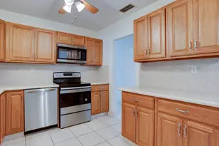 970 SW 3rd Ave, Pompano Beach, FL 33060 - Photo 3