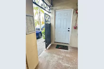 348 S Federal Highway #10, Dania Beach, FL 33004 - Photo 3