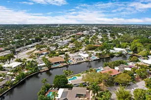 2156 NE 27th Dr, Wilton Manors, FL 33306 - Photo 39