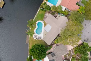 2156 NE 27th Dr, Wilton Manors, FL 33306 - Photo 45