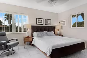 2156 NE 27th Dr, Wilton Manors, FL 33306 - Photo 17