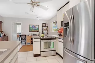 2156 NE 27th Dr, Wilton Manors, FL 33306 - Photo 11