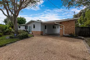 2156 NE 27th Dr, Wilton Manors, FL 33306 - Photo 47