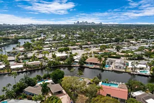 2156 NE 27th Dr, Wilton Manors, FL 33306 - Photo 37
