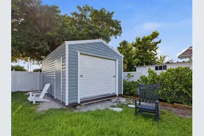721 E Coast Avenue, Lantana, FL 33462 - Photo 17