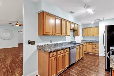 725 Timber Ridge Trail SW #Unit B, Vero Beach, FL 32962 - Photo 13