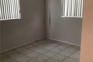 6900 NW 14th Ct, Plantation, FL 33313 - Photo 9