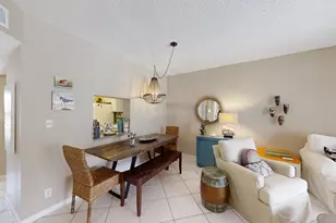 250 NE 20th St, Boca Raton, FL 33431 - Photo 7