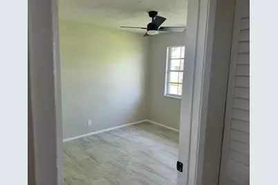 1562 SE Royal Green Circle #201, Port Saint Lucie, FL 34952 - Photo 5