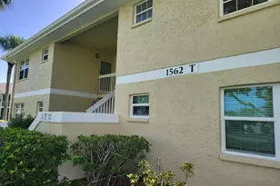 1562 SE Royal Green Cir, Port Saint Lucie, FL 34952 - Photo 1