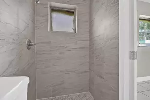 7010-7012 NW 78th Ave, Tamarac, FL 33321 - Photo 23