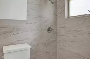 7010-7012 NW 78th Ave, Tamarac, FL 33321 - Photo 25