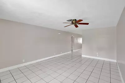 7010-7012 NW 78th Avenue, Tamarac, FL 33321 - Photo 7