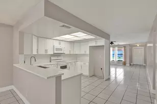 7010-7012 NW 78th Ave, Tamarac, FL 33321 - Photo 11