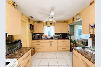 1266 NW 82nd Avenue, Plantation, FL 33322 - Photo 7