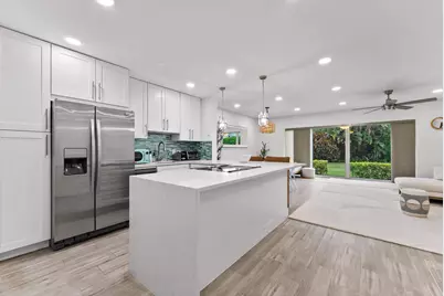 5720 Old Ocean Boulevard #4w, Ocean Ridge, FL 33435 - Photo 1