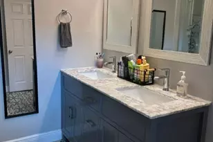 1560 NE 32nd St, Oakland Park, FL 33334 - Photo 13