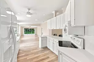 7780 Pine Island Way, West Palm Beach, FL 33411 - Photo 11