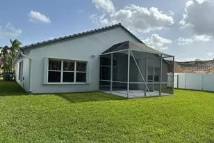 16323 SW 6th St, Pembroke Pines, FL 33027 - Photo 37